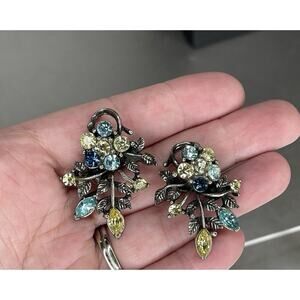 Vintage Signed Coro Light Blue Yellow Rhinestone Flower Clip Earrings